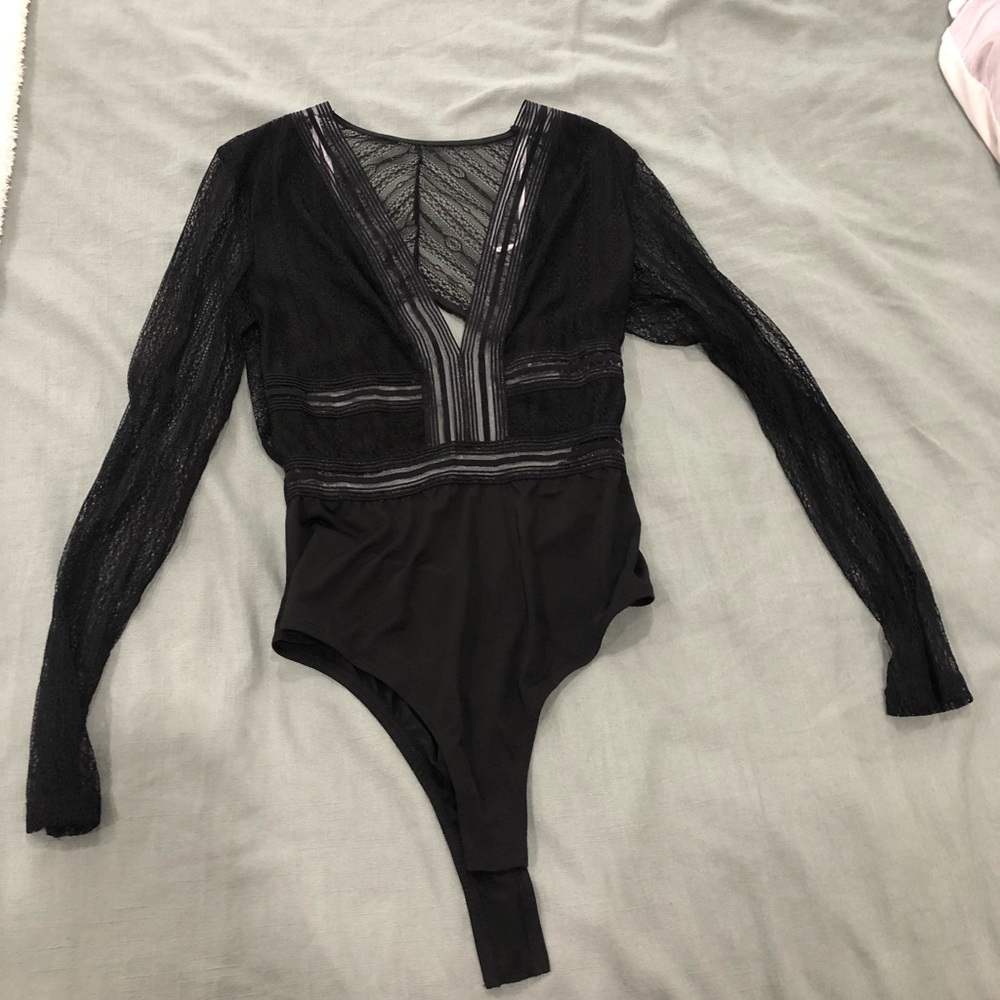 Black lace long sleeve body suit size L